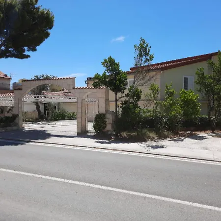 Apartament & Bedroom D&m2 Makarska