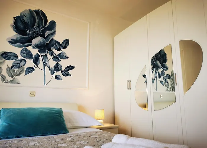 & Bedroom D&m2 Апартаменти *