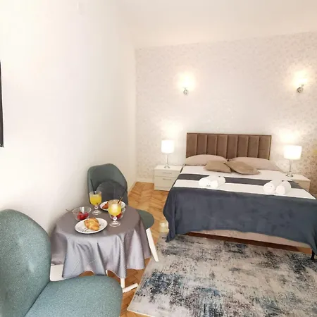 Daire & Bedroom D&m2 Makarska