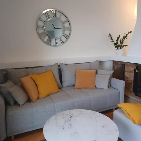 & Bedroom D&m2 マカルスカ